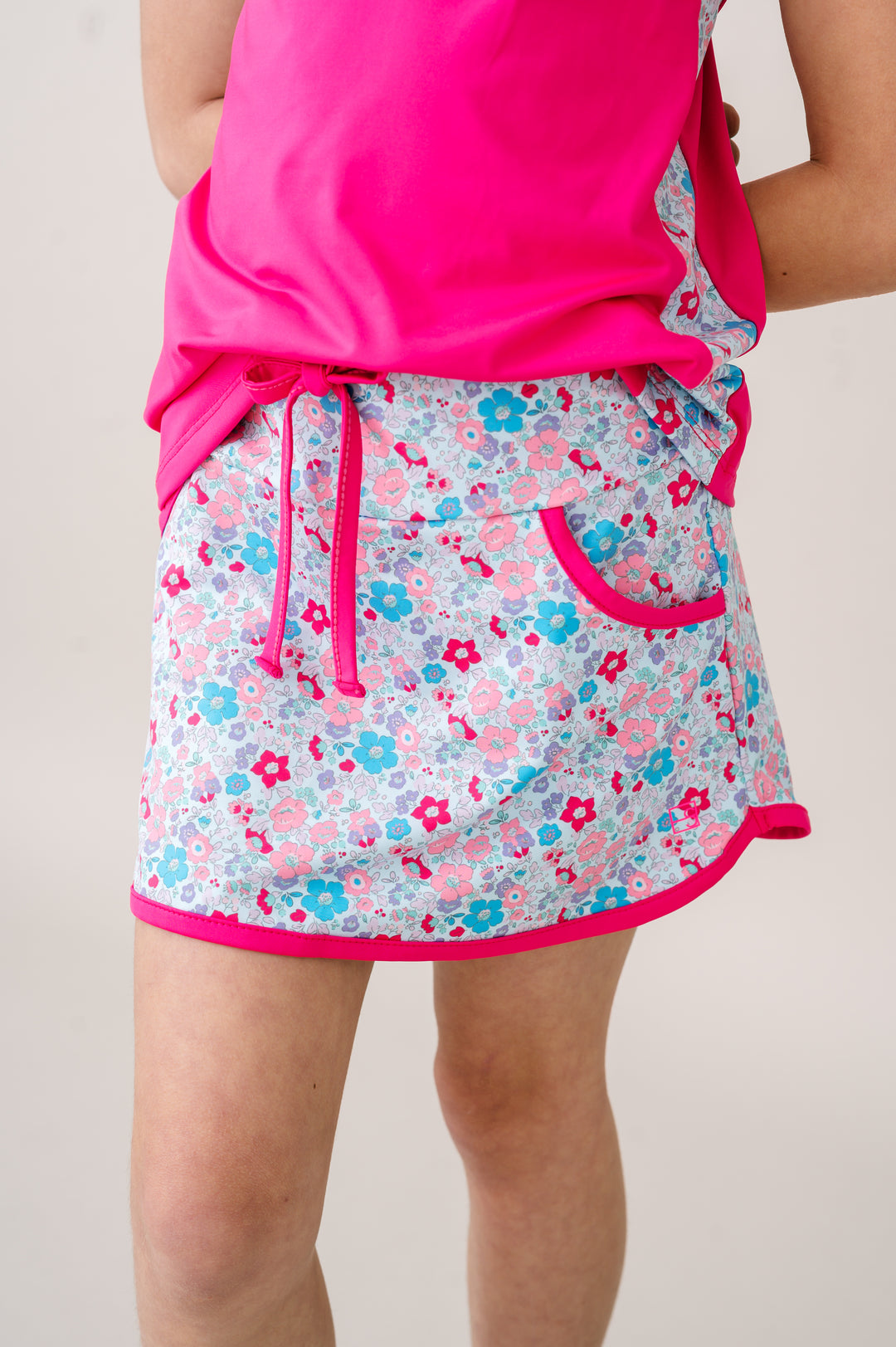 Tiffany Tennis Skort - Bloomberry Floral, Power Pink